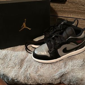 Jordan 1 Mid